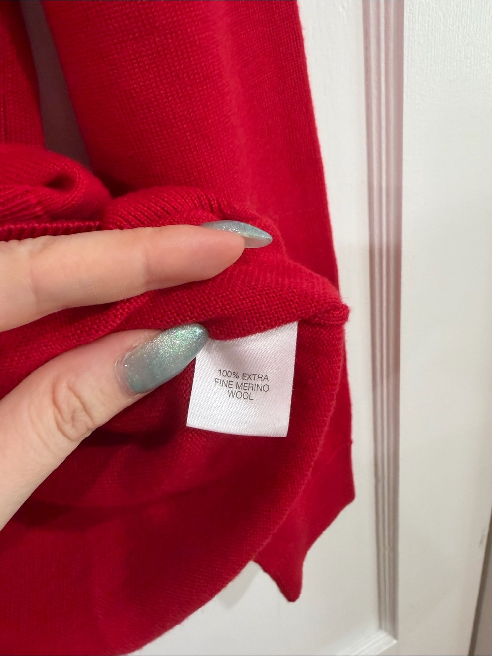 Turnbury V-Neck Sweater in Red medium - Picture 3 of 5